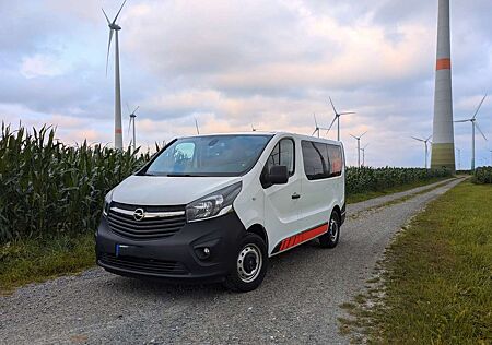 Opel Vivaro Combi L1H1 2,7t mit Rückfahrkamera