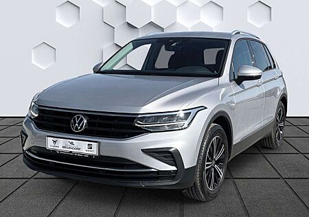 VW Tiguan Volkswagen 1.5 TSI DSG Active AHK Navi Rückfahrkamer