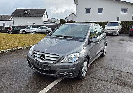 Mercedes-Benz B 200 Teilleder Sitzheizung Einparkhilfe