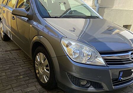 Opel Astra Caravan Diesel 1.9 CDTI Caravan DPF Automati