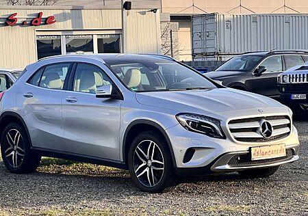 Mercedes-Benz GLA 220 d #MB100-06.24#eKof#Ambi#Pan#Offroad#Xen