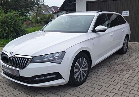 Skoda Superb Combi 2.0 TDI DSG Ambition/LED/ACC/NAVI/17"ALU/SHZ