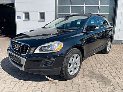 Volvo XC60 Momentum 2,4D AWD/PANO/NAVI/SHZ/Leder/2.Hd
