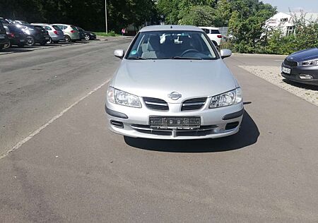 Nissan Almera 1.8 Comfort