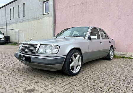 Mercedes-Benz E 220 W124*Automatik*Klima*Oldtimer*Top!