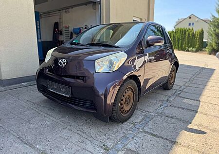 Toyota iQ Basis
