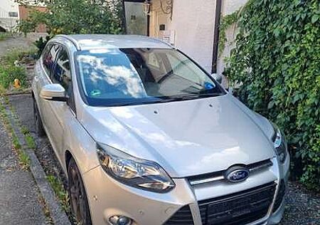 Ford Focus Turnier 1.0 EcoBoost Start-Stopp-System Champions