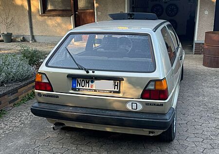 VW Golf Volkswagen (C)
