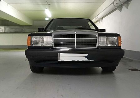 Mercedes-Benz 190 E 2.0