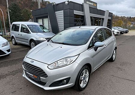 Ford Fiesta Titanium! Top Zustand! TÜV bis 02/2027!