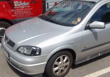 Opel Astra 1.6Njoy
