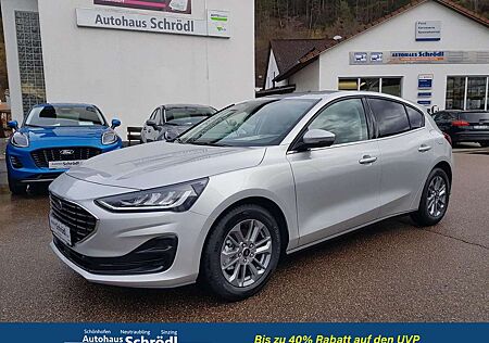 Ford Focus Titanium X 1.0 EcoBoost Mild-Hybrid EcoBoost