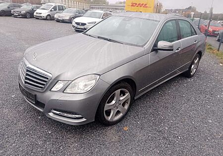 Mercedes-Benz E 200 CGI Avantgarde BlueEfficiency