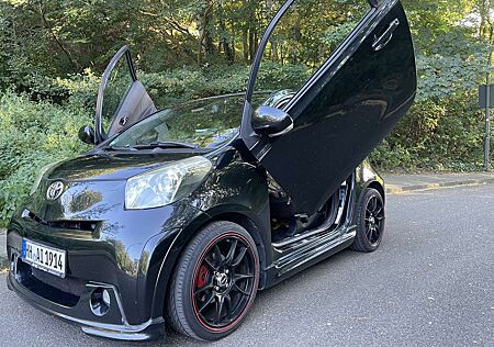 Toyota iQ +