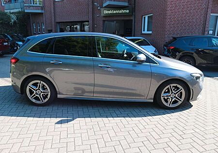 Mercedes-Benz B 200 AMG-LINE/PANORAMA/KAMERA/LED/AHK/NAVI