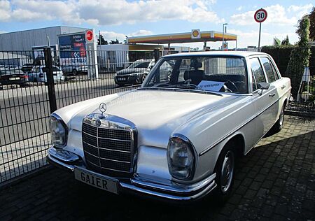 Mercedes-Benz 280 gebraucht kaufen Mercedes-Benz 280 S Automatk H-Kennzeichen HU neu