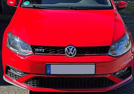 VW Polo GTI Volkswagen Polo 1.8 TSI (Blue Motion Technology) GTI