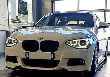 BMW 120d 120 Sport-Aut. Sport Line