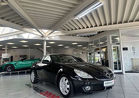 Mercedes-Benz SLK 200 Roadster Kompressor NAVI/PDC V-H/BT/TEMP