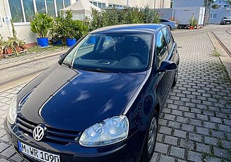 VW Golf Volkswagen 1.6 Automatik Trendline