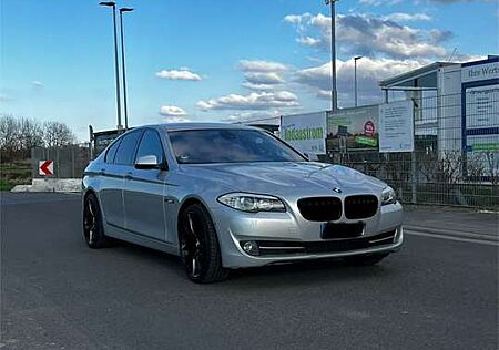BMW 528i 528 Softclose, Scheckheft, Steuerkette neu