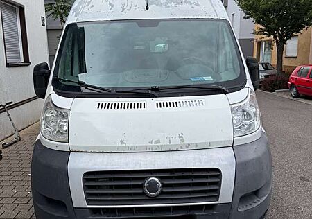 Fiat Ducato 120 (Rs: 4035 mm H2L2 motor läuft auf 3 Zylinde
