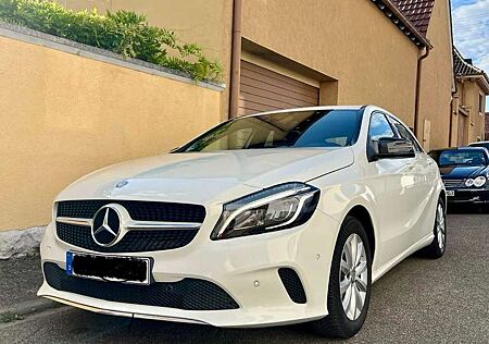 Mercedes-Benz A 180 BlueEfficiency (176.042)