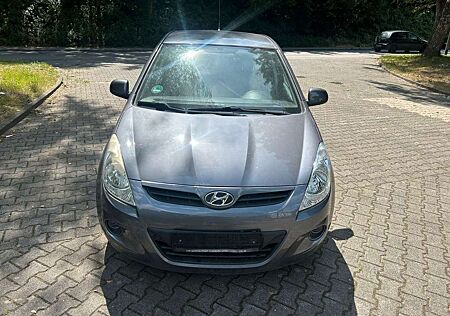 Hyundai i20 Classic*TOP*NEU TÜV*GEWAHR *