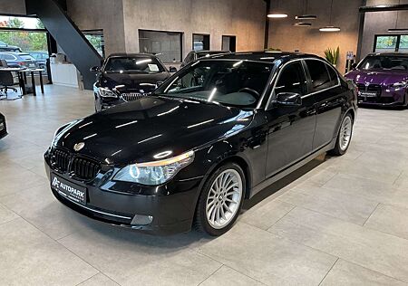BMW 523 i Lim. Navi Xenon Sitzh. 18"