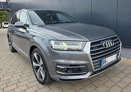 Audi Q7 3.0/GARANTIE/SLINE/NAVI/272PS/AHK/ACC/KAMERA