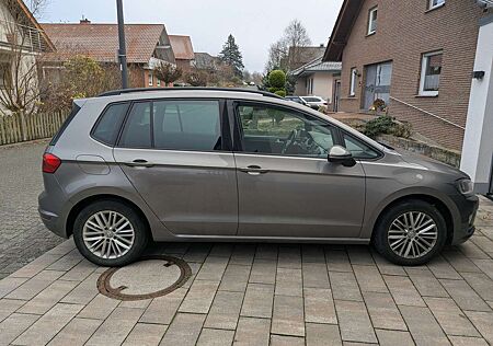 VW Golf Sportsvan Volkswagen Golf VII Sportsvan Diesel 1.6 TDI BlueMotion