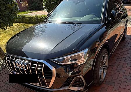 Audi Q3 35 TFSI S tronic line