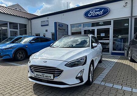 Ford Focus 1.5 Turnier Autom. TITANIUM AHK LED PANO