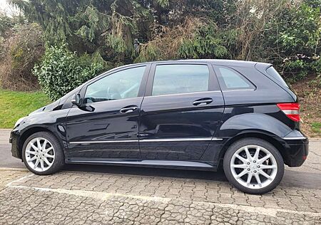 Mercedes-Benz B 200 B-Klasse