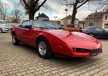 Pontiac Firebird 3.2,Targa V6