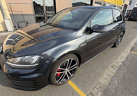 Volkswagen Golf GTD GTD BMT DSG | 184 PS | 105.800 km | 2. Hand | Unfallfrei | VW-Scheckheft | TÜV neu