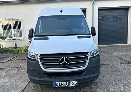 Mercedes-Benz Sprinter 311/315/317/319 CDI RWD L3 / L4 (907.635/637)