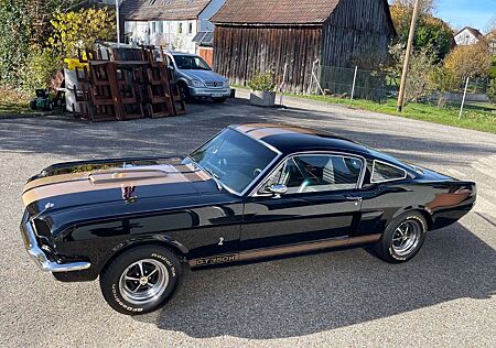 Ford Mustang Fastback GT350H Hertz Edition