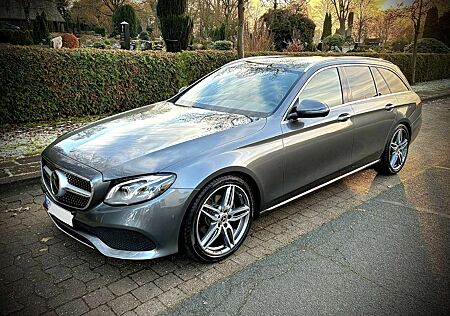Mercedes-Benz E 220 d T-Modell mit MB Garantie
