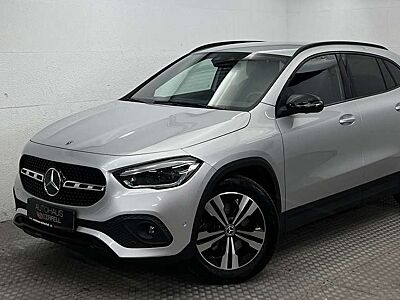 Mercedes-Benz GLA 220 d 4M PROGRESSIVE NIGHT MULTIBEAM+360+HUD