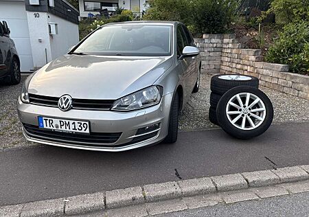 VW Golf Volkswagen 1.4 TSI BlueMotion Technology Lounge