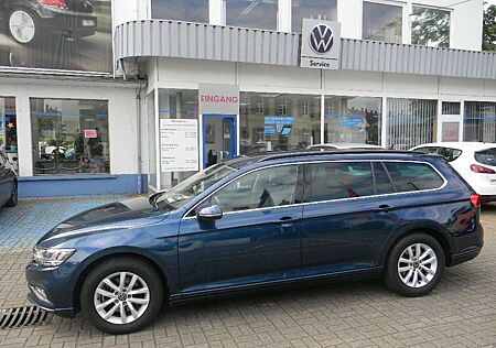 VW Passat Variant Volkswagen Business 2,0 TDI DSG AHK KAM.
