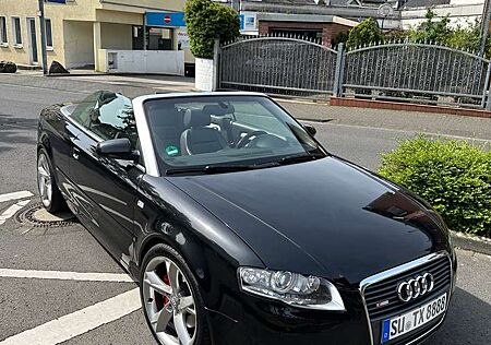 Audi A4 Cabriolet 2.7 TDI LEDER NAVi BOSE XENON