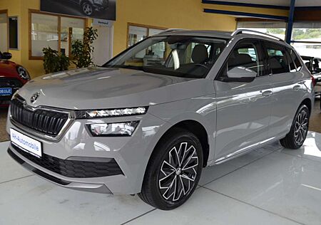 Skoda Kamiq Style AUTOMATIK / Bi-XENON / KLIMA / PDC