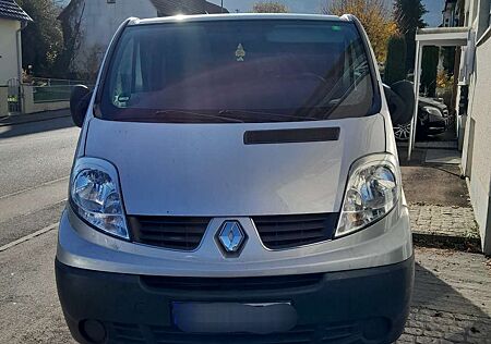 Renault Trafic 2.5 dCi FAP 150 L1H2