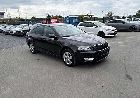 Skoda Octavia Lim. NAVI*TOP ZUSTAND*