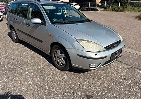 Ford Focus 2.0 Benzin AUTOMATIK Kombi