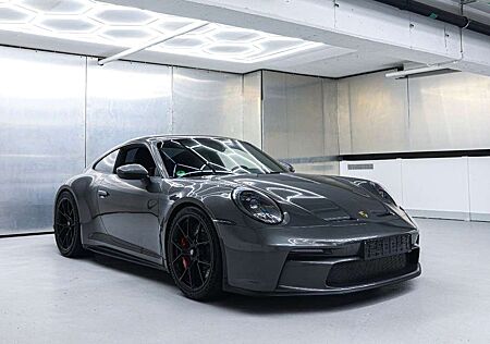 Porsche 992 GT3 Touring Lift Carbon Seats Matrix Bose