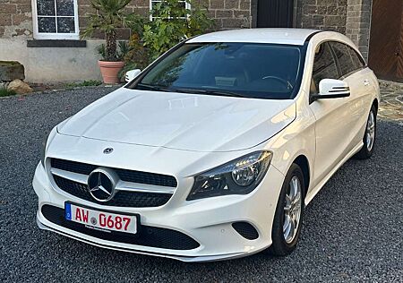 Mercedes-Benz CLA 200 Shooting Brake 1Hand Business