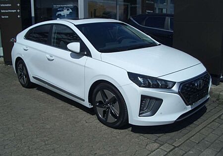 Hyundai Ioniq 1.6 GDi Hybrid Advantage Schiebedach, Winterräder-